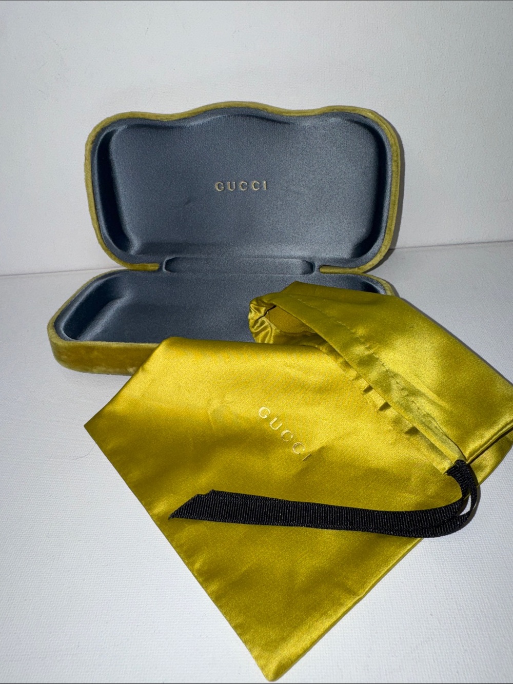 Gucci Eyeglasses Case & Drawstring Pouch - Chartreuse Yellow Velvet Clamshell
